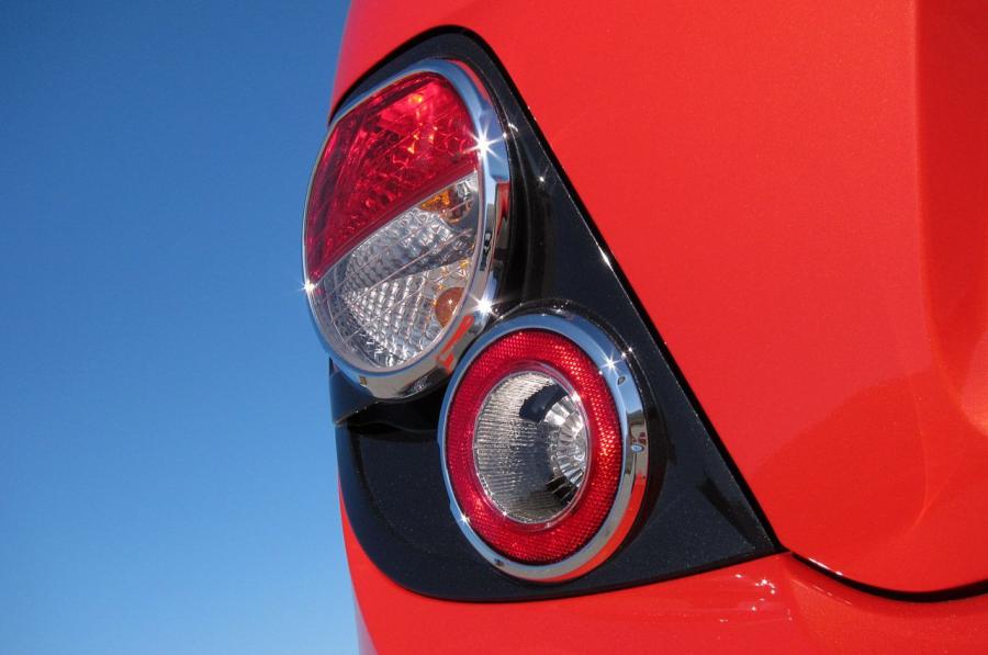  Chevrolet Sonic 2012 года  (фото 55 из 66)